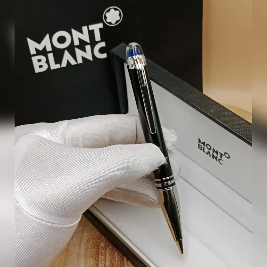 قلم مونت بلانك فرار اسود مع فضي
