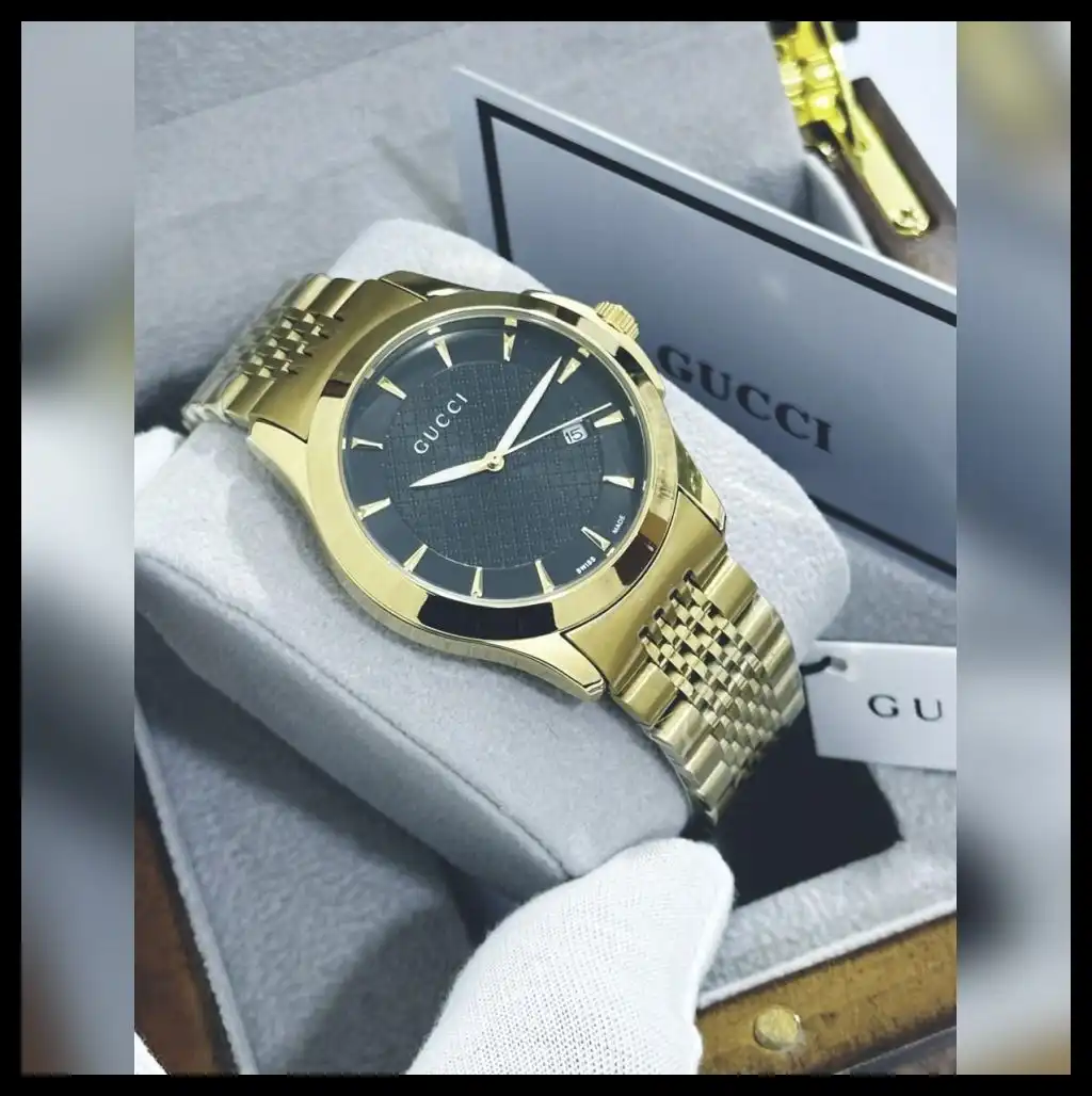 ساعات قوتشي رجاليه ذهبية