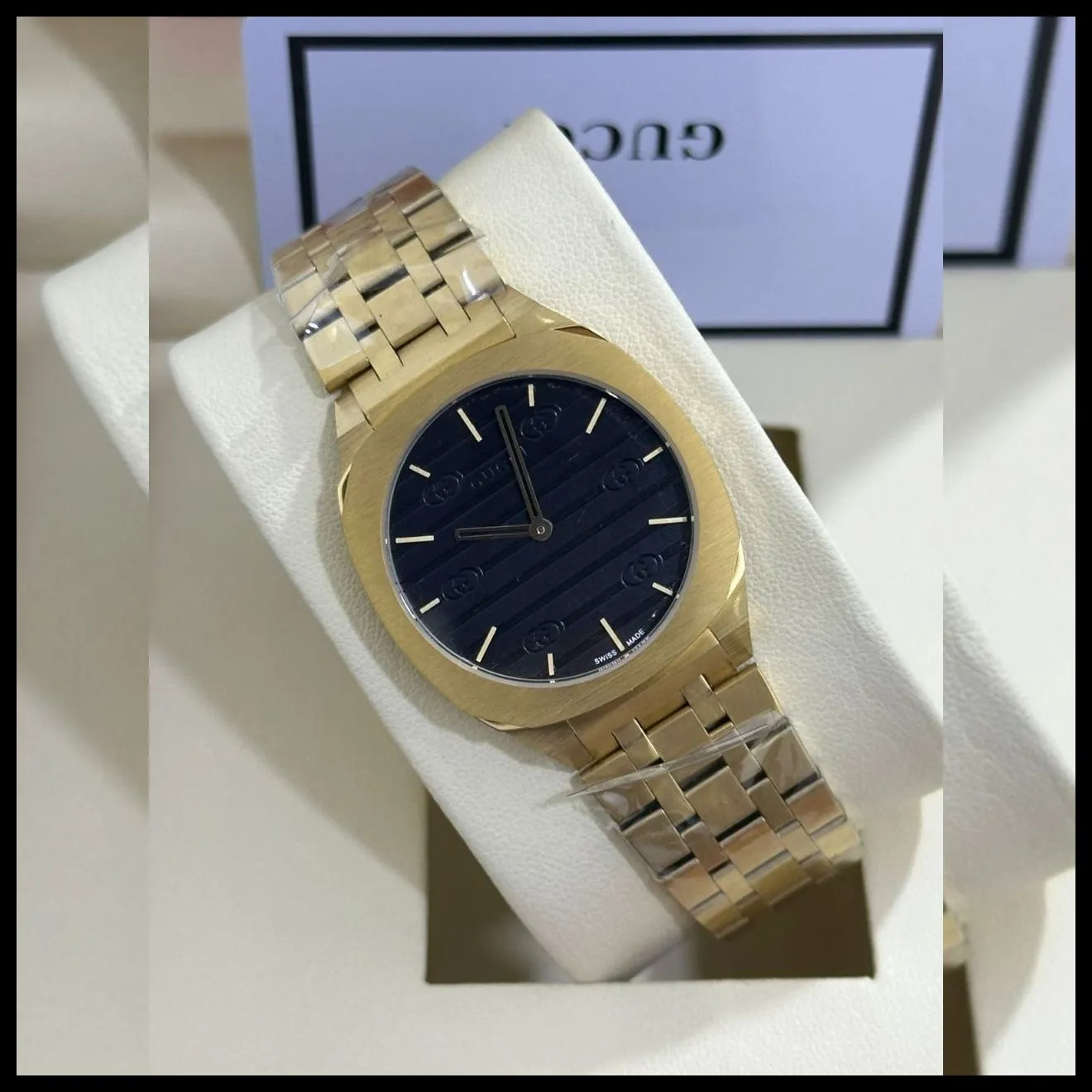 ساعة قوتشي درجة اولى