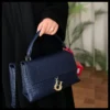 شنطة سي اتش كحلي