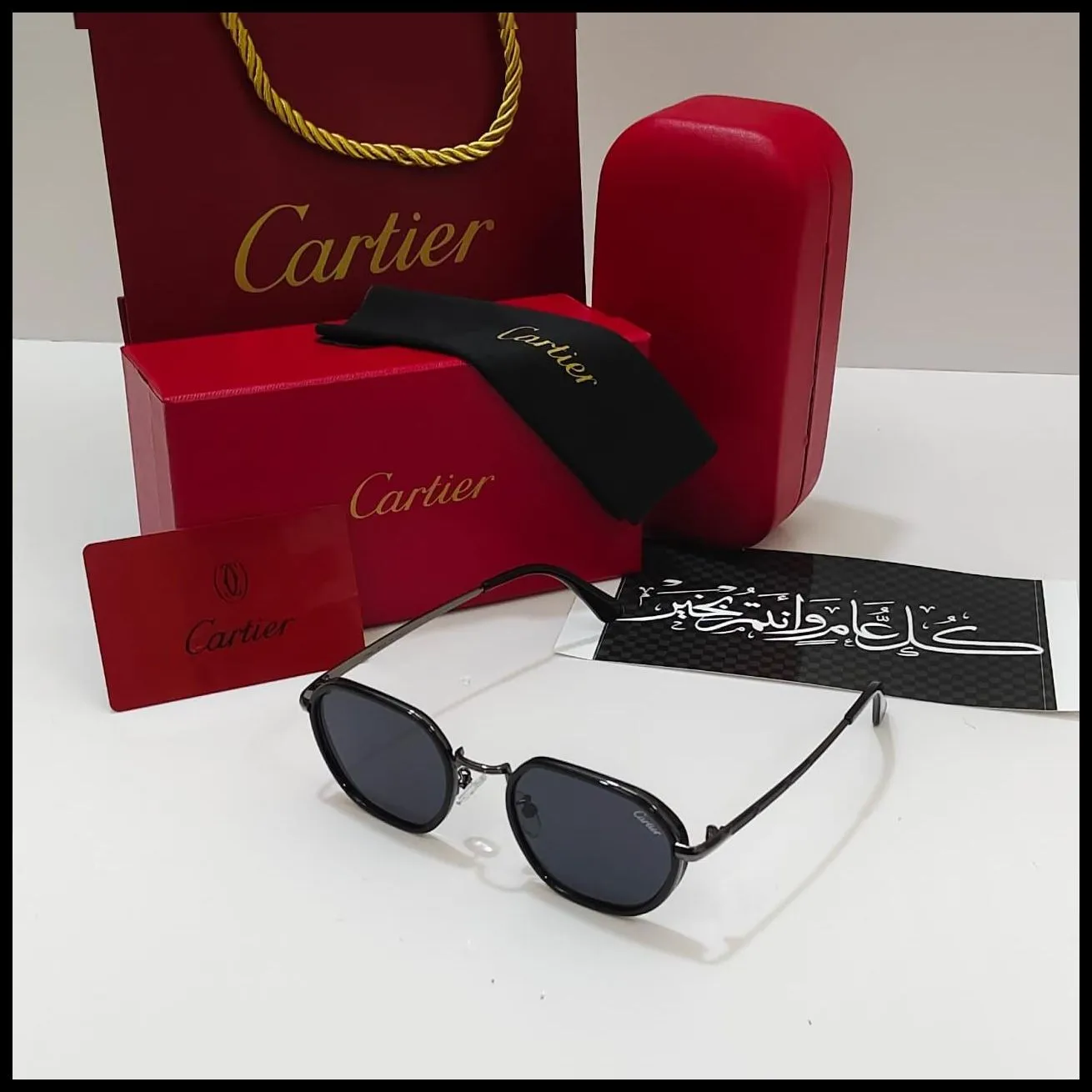 نظارات كارتير سوداء