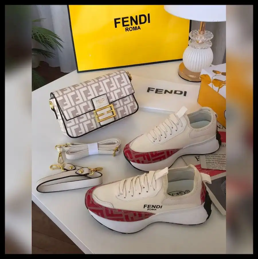 شنطة فندي FENDI