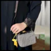 شنطه نسائي فندي درجه اولى