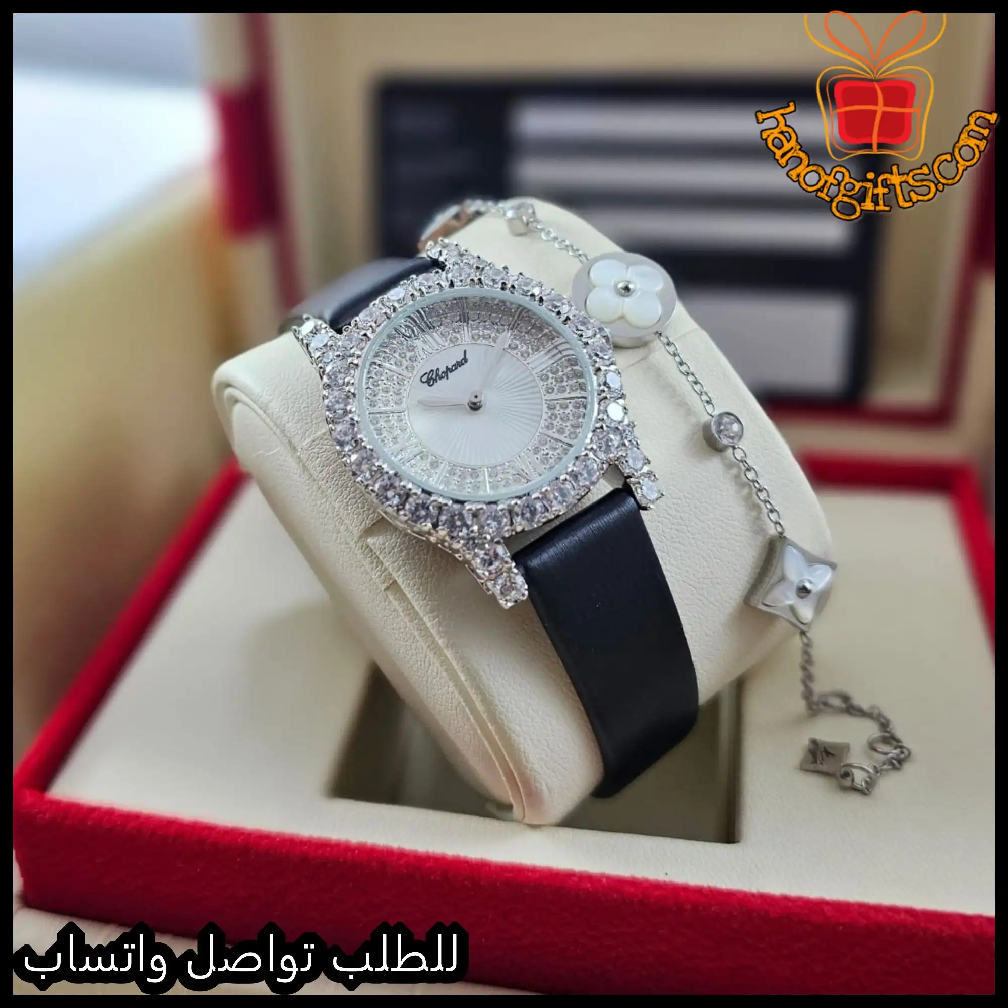 ساعة شوبارد نسائية بإطار فضي وسير جلد أسود