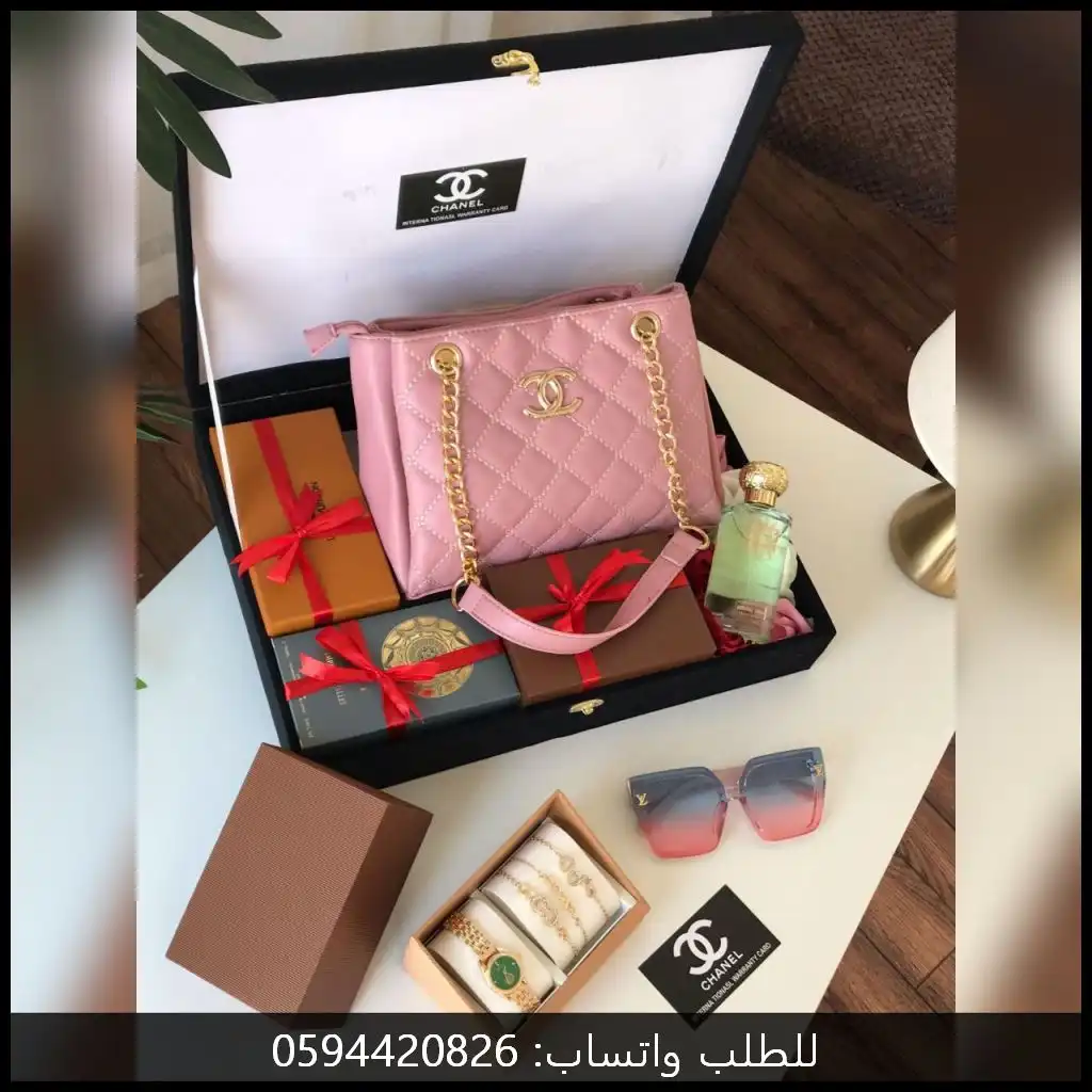 هدايا نسائية 2025 شنطة شانيل
