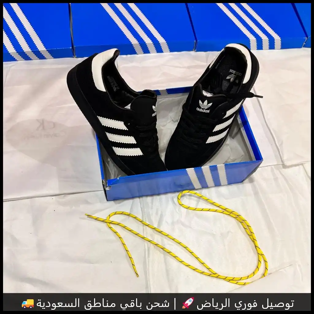 شوزات أديداس سامبا اسود مع خطوط بيضاء