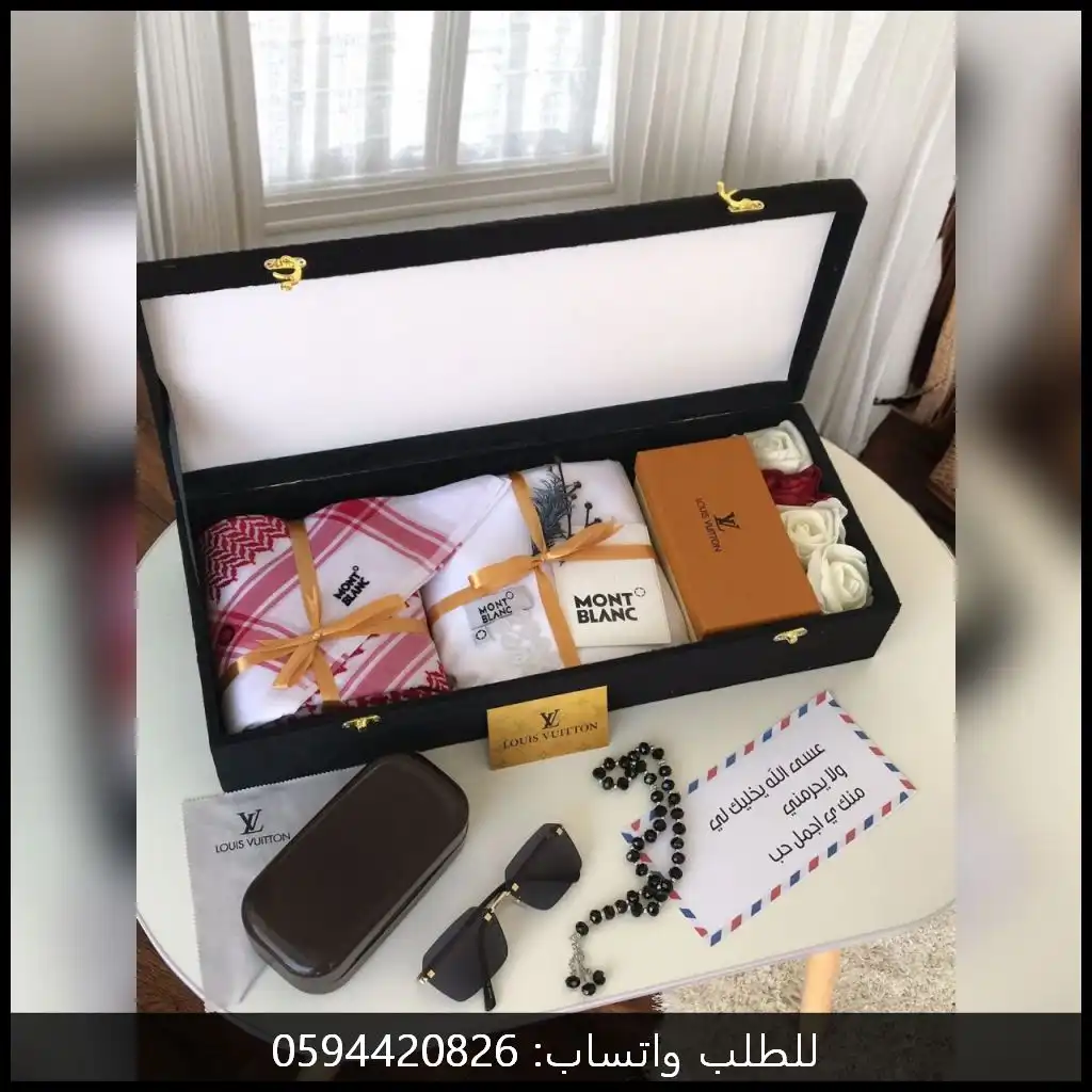 طقم مونت بلانك رجالي قماش مع شماغ ونظارة لويس (4) طقم مونت بلانك رجالي قماش مع شماغ ونظارة لويس