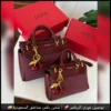 شنطة GUESS كرز لون احمر عنابي