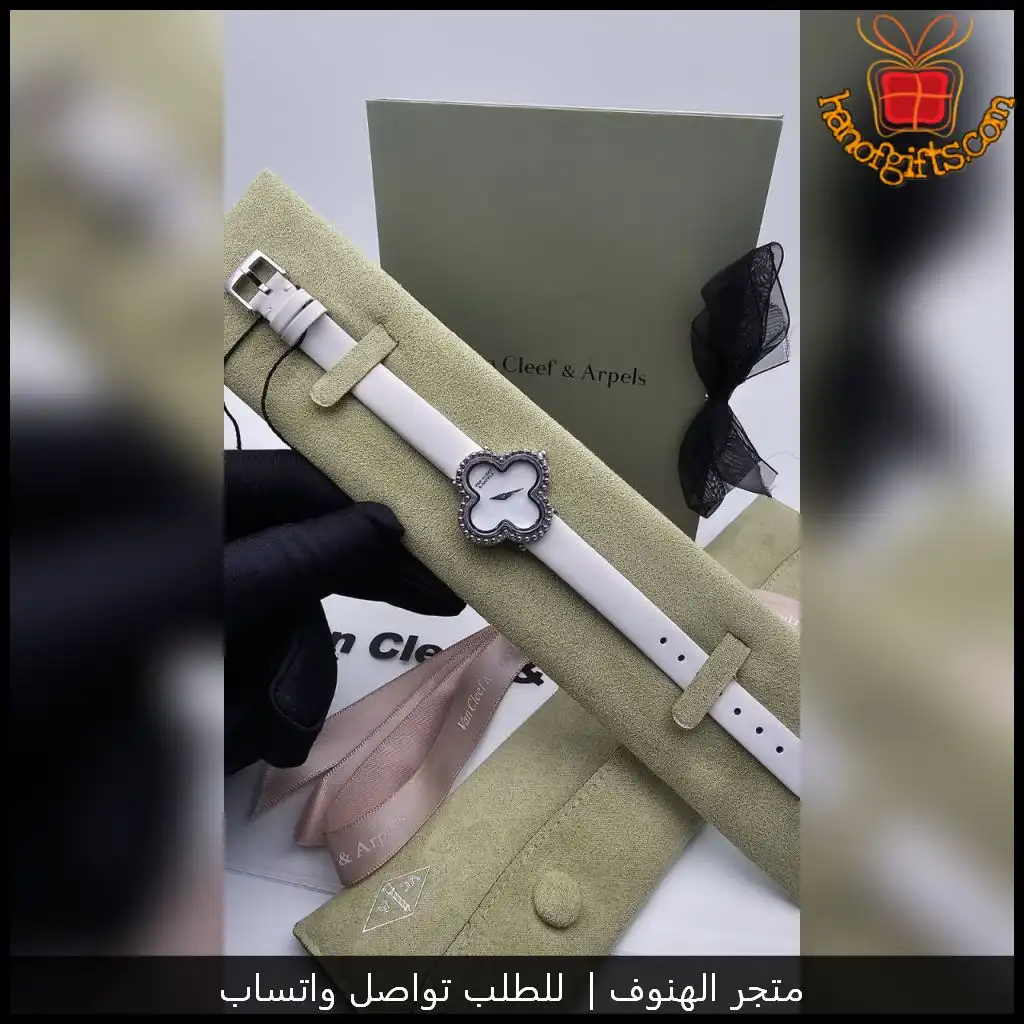 As4 (4) ساعة فان كليف نسائية جلد بفصوص زركون