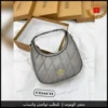 b2602 (8) شنطة كوتش نسائية رمادي بتصميم عصري