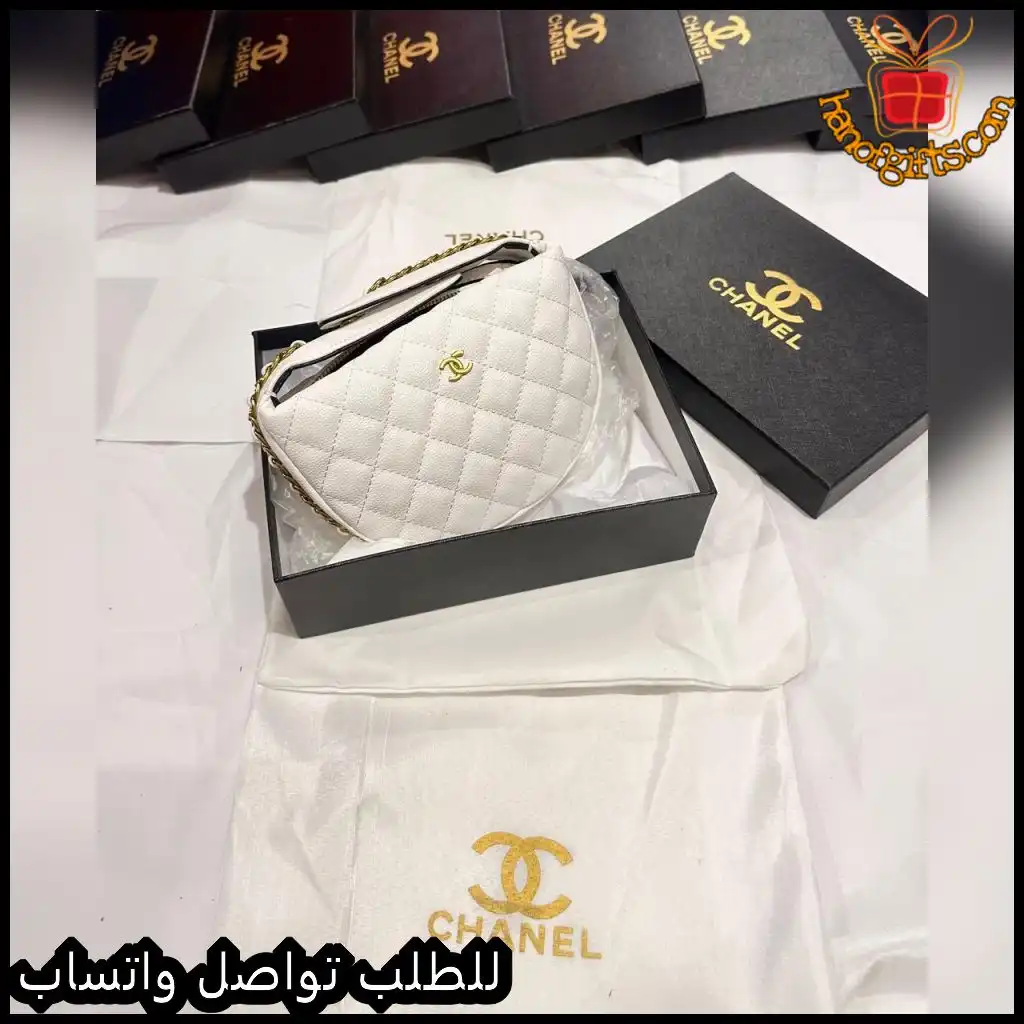 شنطة شانيل بيضاء درجة اولى بالملحقات