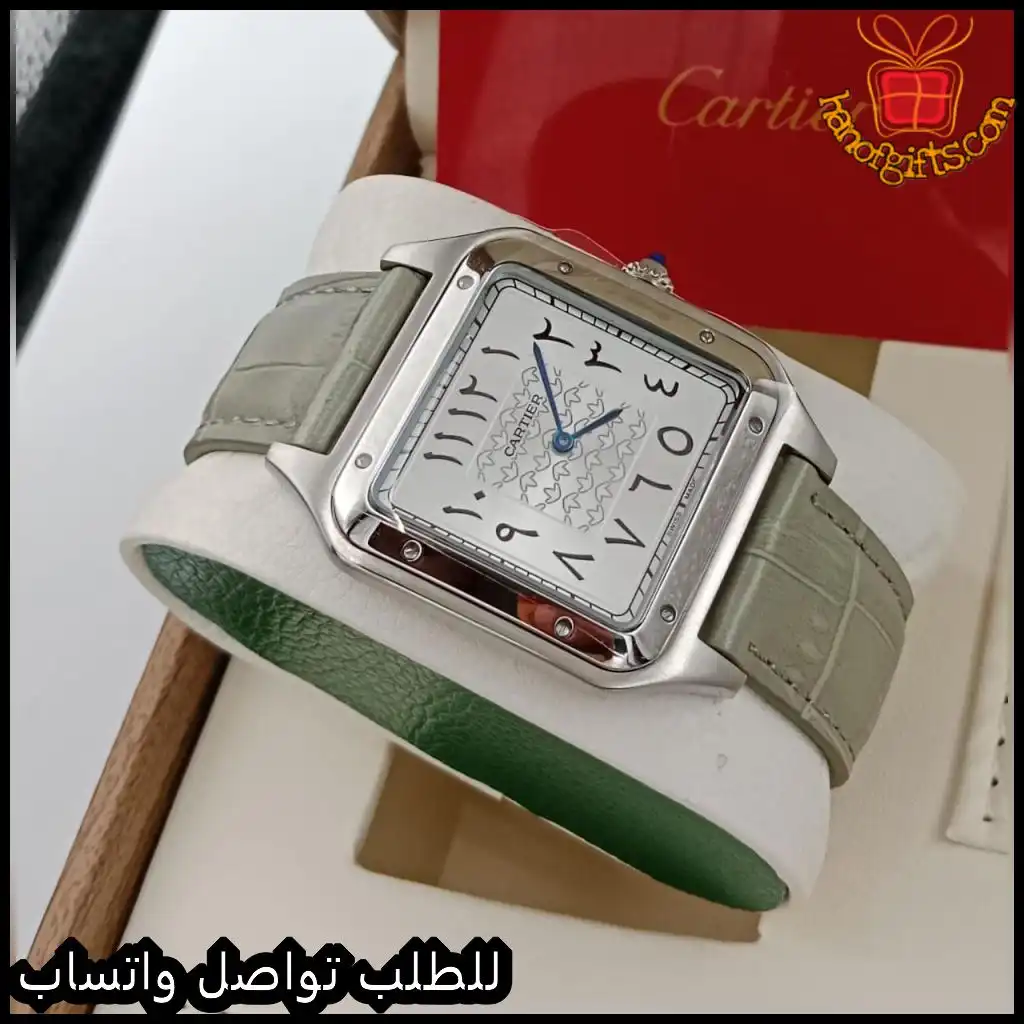 ساعة Cartier Santos بمينا عربي وسير رمادي