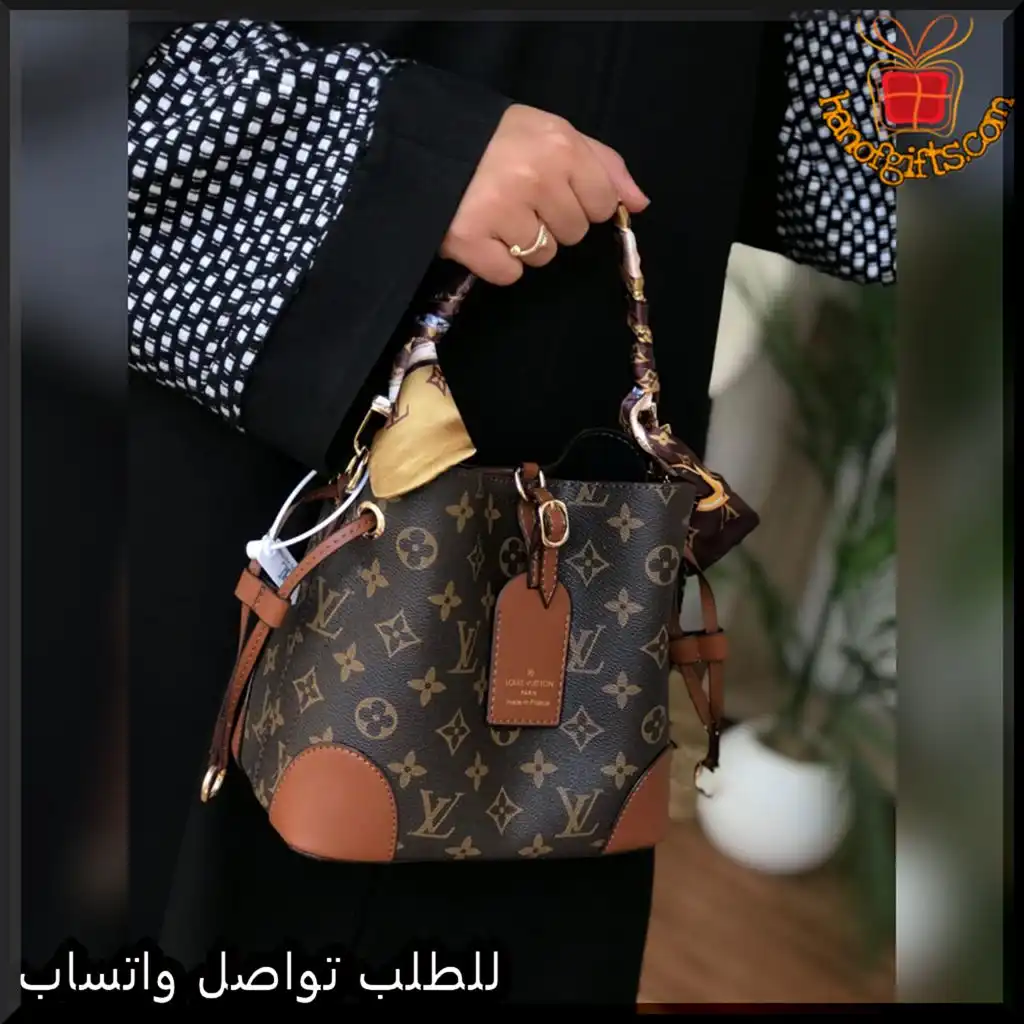 شنطة لويس فيتون نسائية جلد بني بنقشة LV 7 شنطة لويس فيتون نسائية جلد بني بنقشة LV - الصورة 7