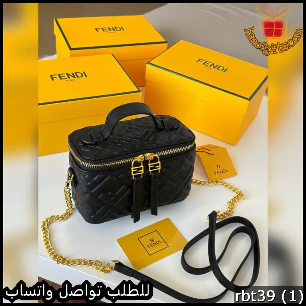 شنطة Fendi Vanity Black Edition مربعة لون اسود 2 شنطة Fendi Vanity Black Edition مربعة لون اسود