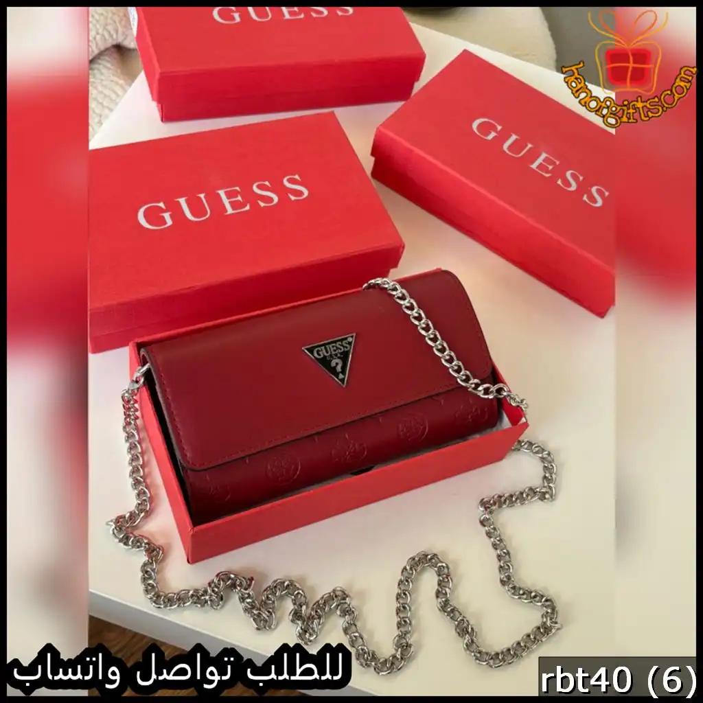 محفظة Guess حمراء كلاسيكية