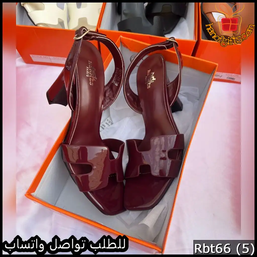 كعب Hermès لون عنابي لامع