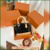 شنطة Louis Vuitton Alma BB جلد لامع